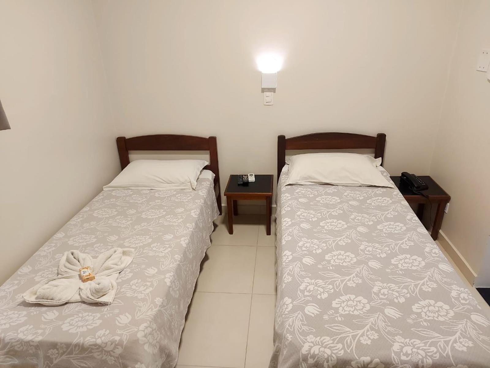 פיראסיסבה Colina Park Hotel מראה חיצוני תמונה